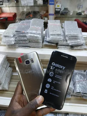 Neuf Samsung Galaxy S7 edge 32 GB Noir