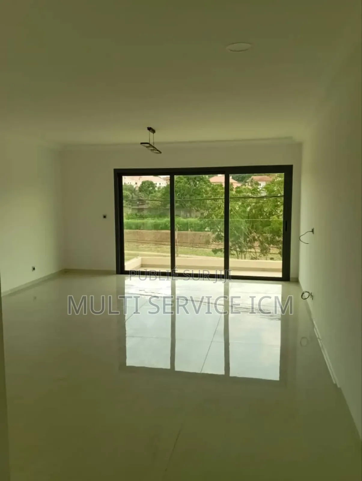 Furnished 3chbre Duplex dans Ismaël Coulibaly, Cocody à Vendre