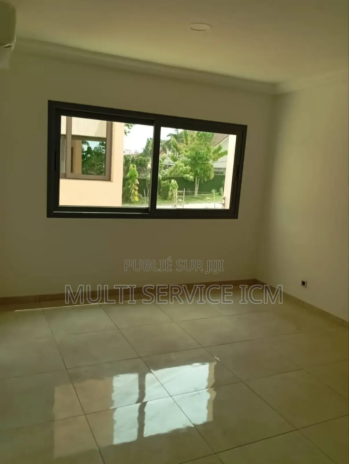 Furnished 3chbre Duplex dans Ismaël Coulibaly, Cocody à Vendre