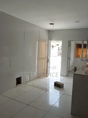 3chbre Appartement partagé dans Ismaël Coulibaly, Cocody à Louer