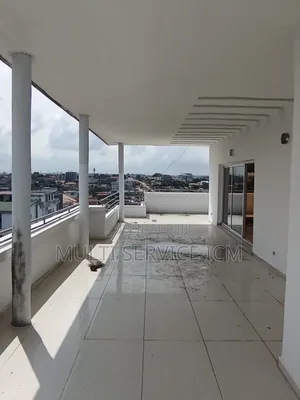 3chbre Appartement partagé dans Ismaël Coulibaly, Cocody à Louer