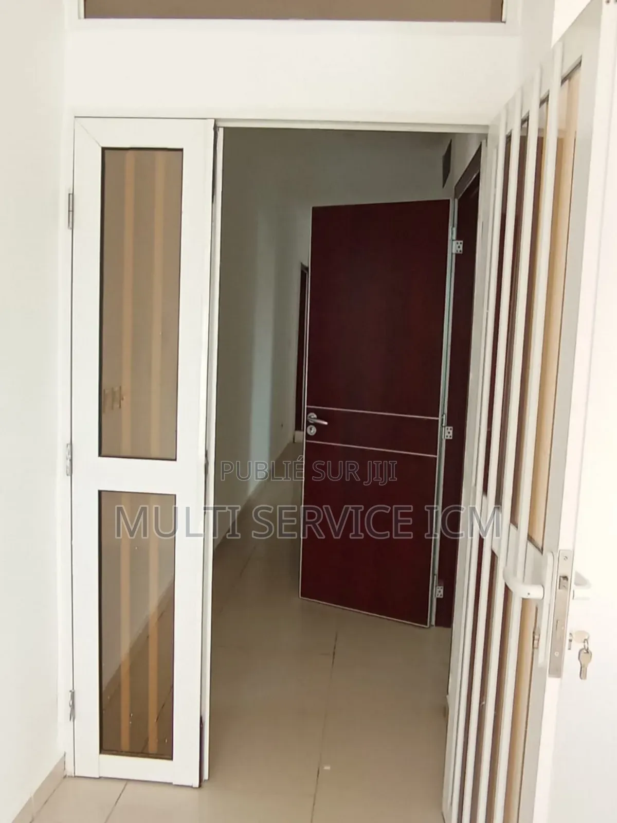 3chbre Appartement partagé dans Ismaël Coulibaly, Cocody à Louer
