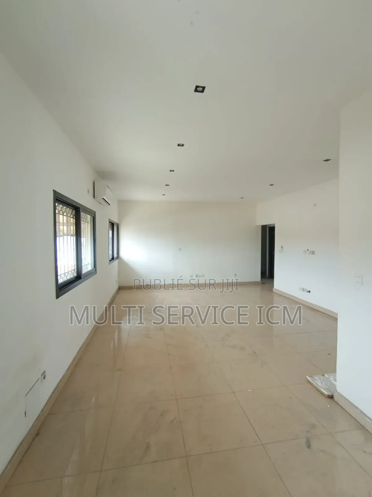 3chbre Appartement partagé dans Ismaël Coulibaly, Cocody à Louer