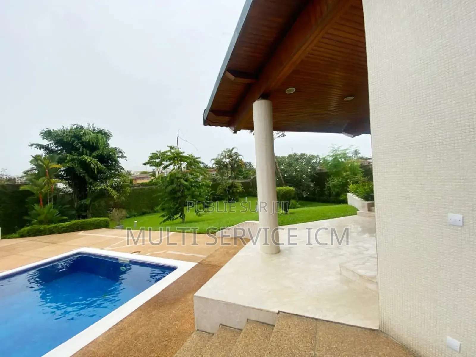 6chbre Duplex dans Ismaël Coulibaly, Cocody à Vendre