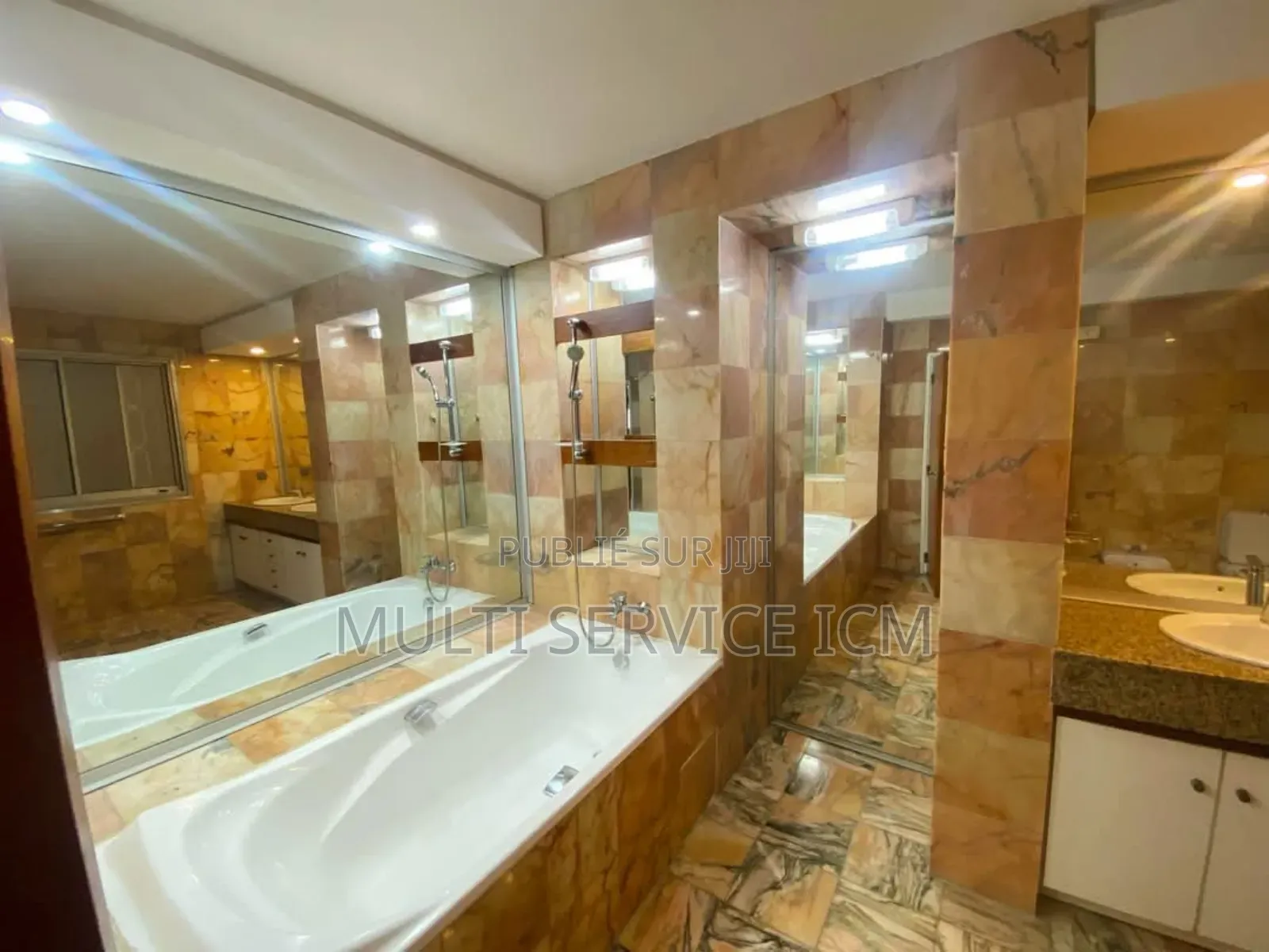 6chbre Duplex dans Ismaël Coulibaly, Cocody à Vendre