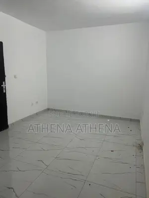 1chbre Chambre et salon dans Annonce N°81 – Tella, Koumassi à Louer