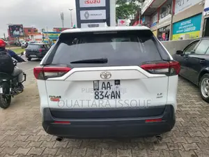 Toyota RAV4 LE AWD 2020 Blanc