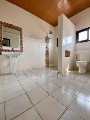 5chbre Duplex dans Ismaël Coulibaly, Cocody à Louer