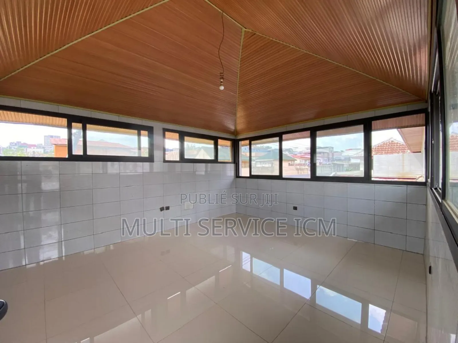 5chbre Duplex dans Ismaël Coulibaly, Cocody à Louer