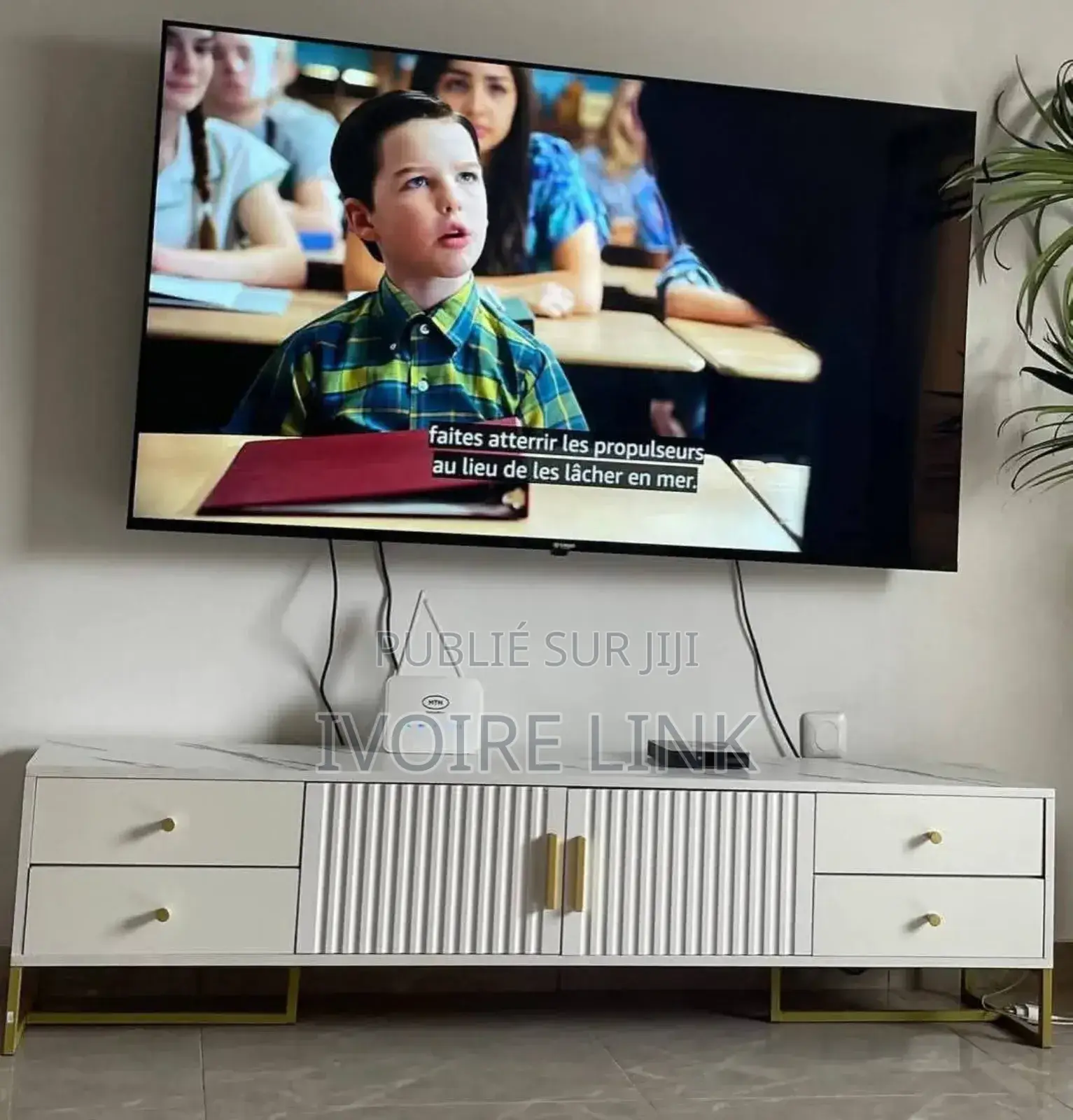 Meuble Tv Moderne. Livraison Gratuite