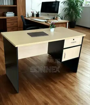 Photo - Table De Bureau Moderne. Livraison Gratuite