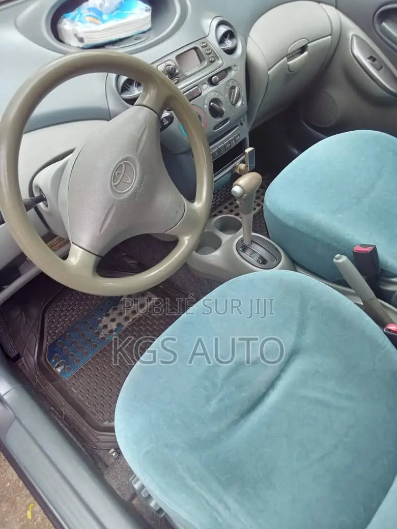 Toyota Yaris 2003 Marron