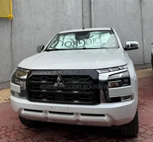 Photo - New Mitsubishi L200 2025 Blanc