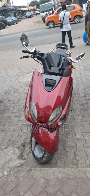 Photo - Yamaha YBR125 2018 Rouge