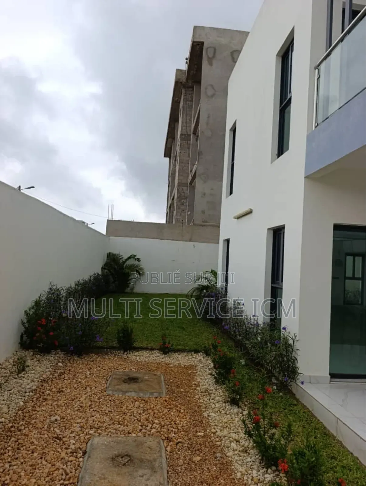 3chbre Duplex dans Ismael Coulibaly, Bingerville à Vendre