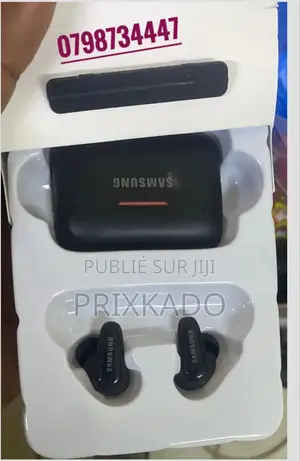 Photo - Samsung Buds