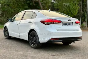 Kia Forte S Sedan 2018 Blanc