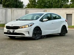 Kia Forte S Sedan 2018 Blanc