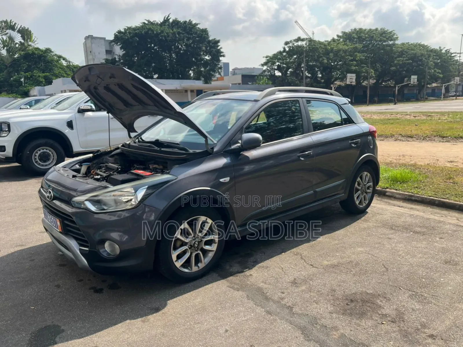 Hyundai i20 2021 Gris