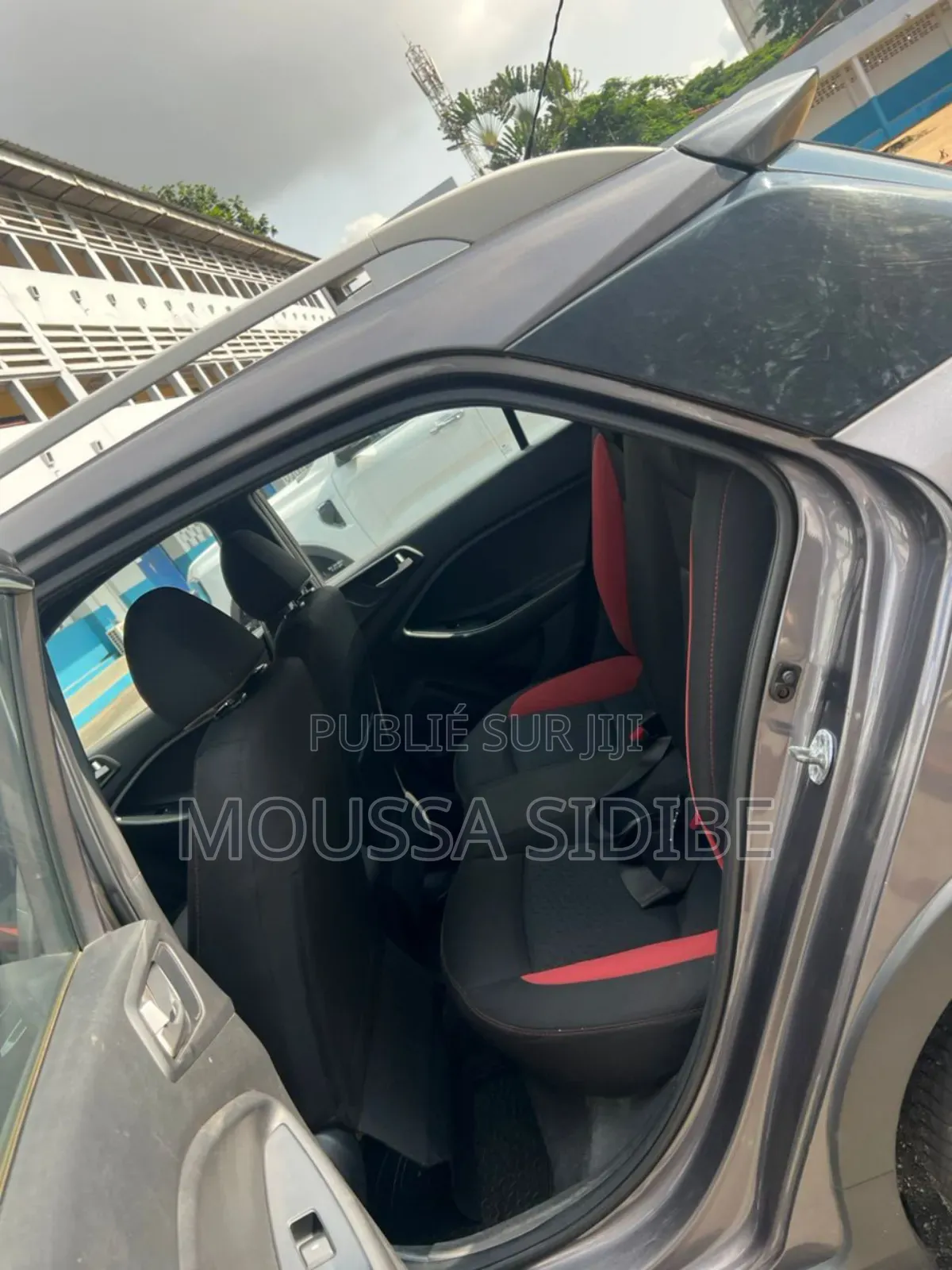 Hyundai i20 2021 Gris