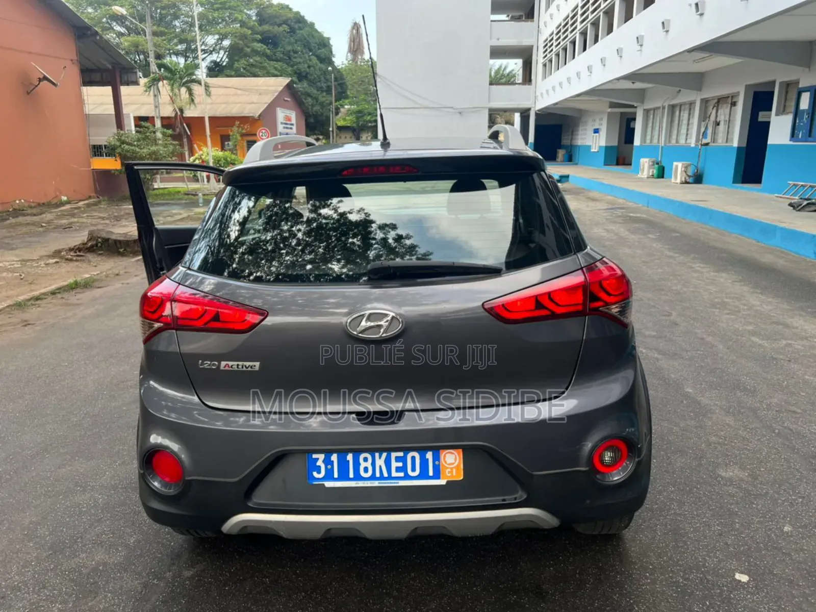 Hyundai i20 2021 Gris