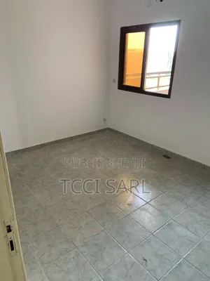 2chbre Appartement dans Kady Yago, Cocody à Louer