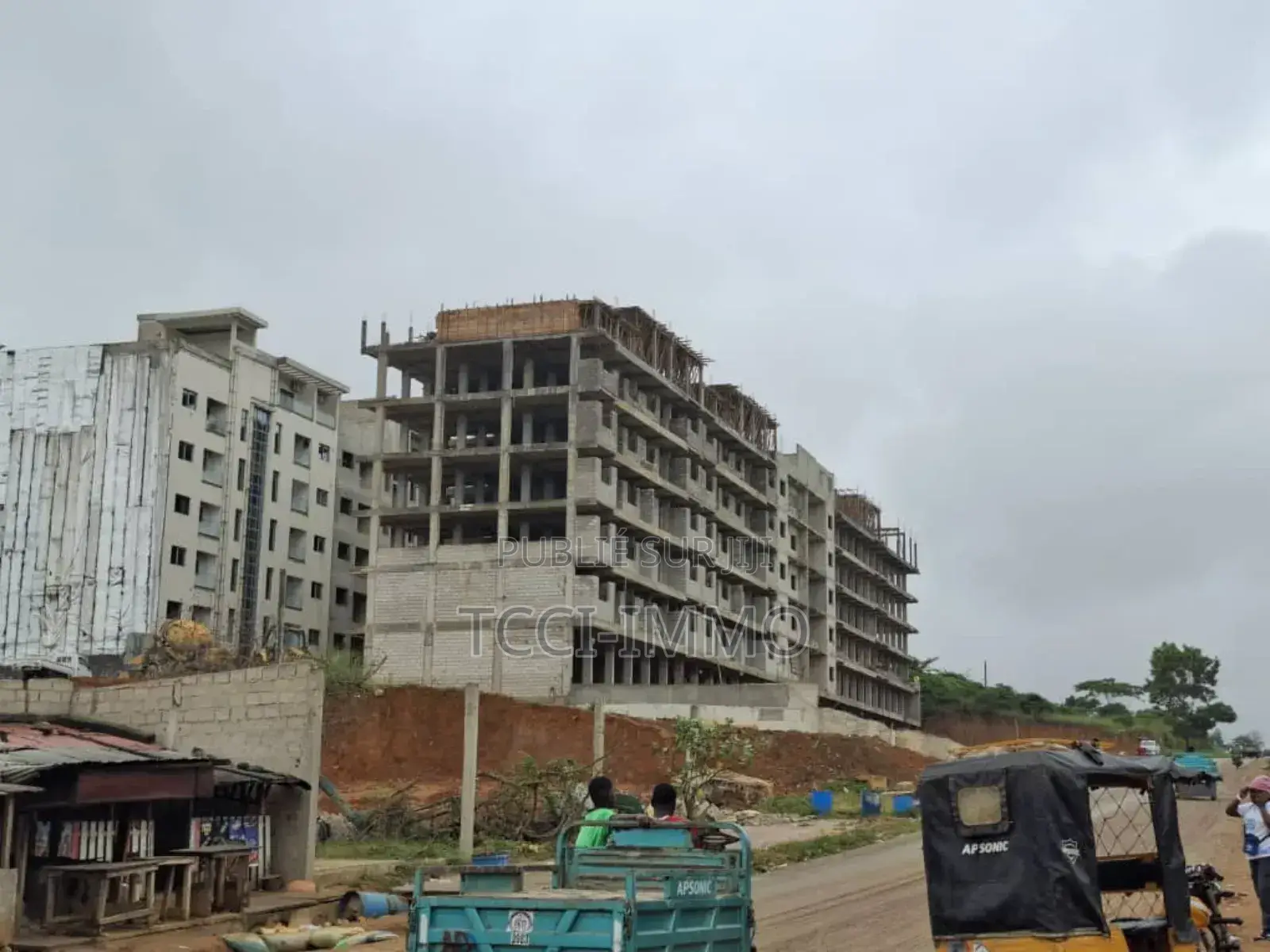 En Vente Terrain Commercial Route Anan