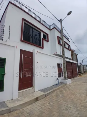 Photo - 3chbre Duplex dans Grand Bassam Motobé à Louer