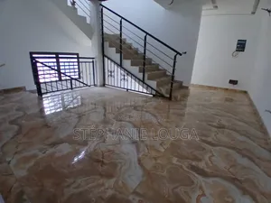 3chbre Duplex dans Grand Bassam Motobé à Louer