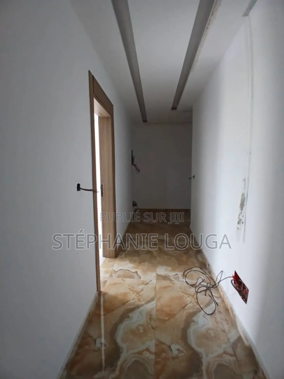 3chbre Duplex dans Grand Bassam Motobé à Louer