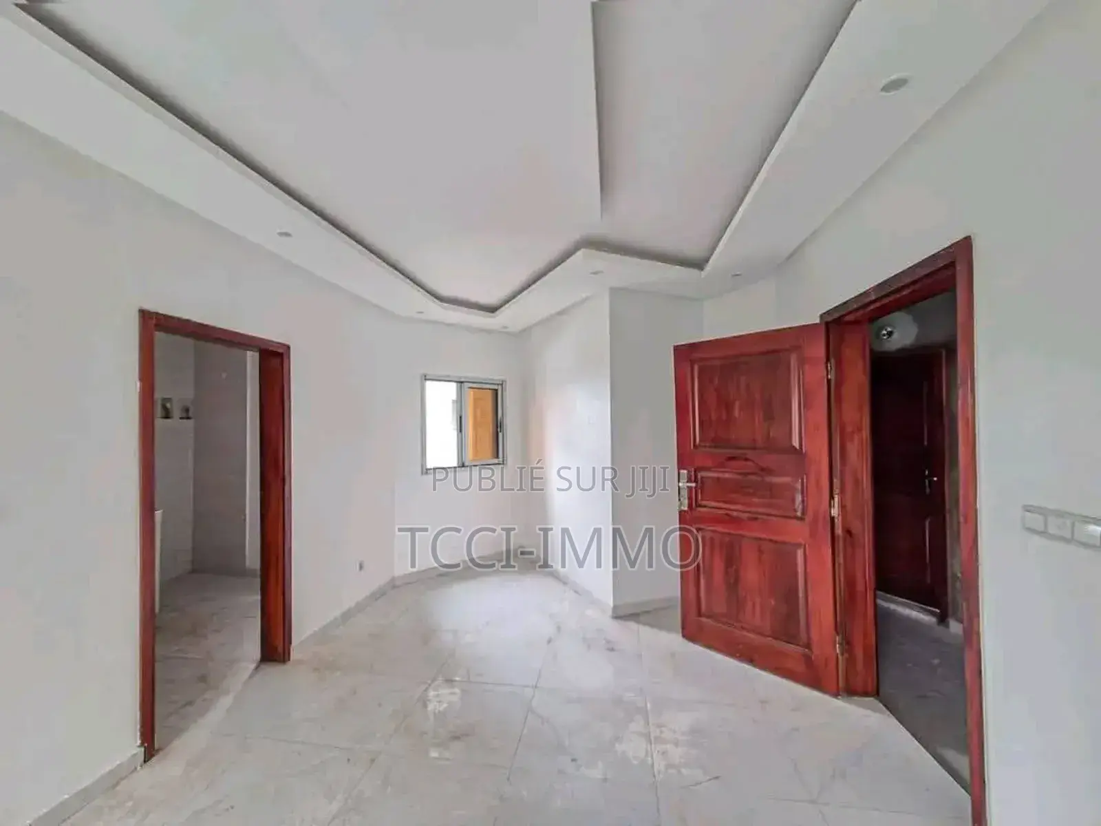 2chbre Appartement dans Tcci Sarl, Bingerville à Louer