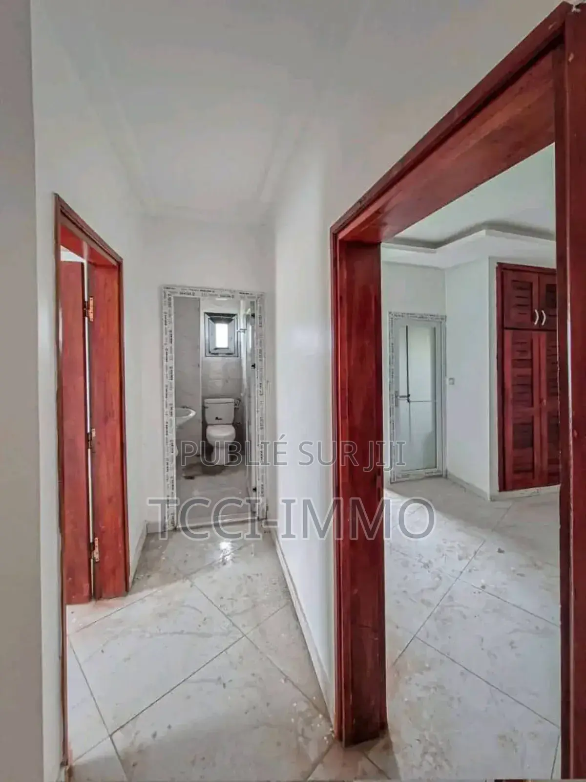 2chbre Appartement dans Tcci Sarl, Bingerville à Louer