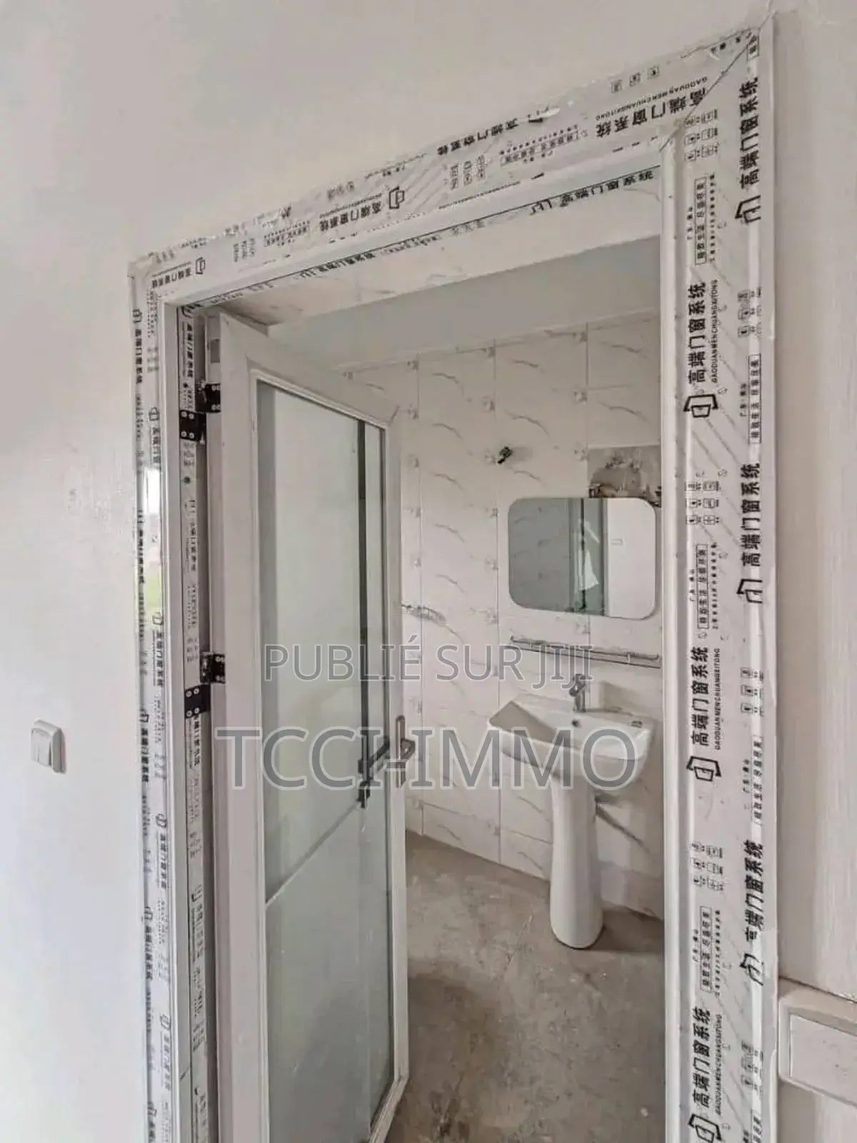 2chbre Appartement dans Tcci Sarl, Bingerville à Louer