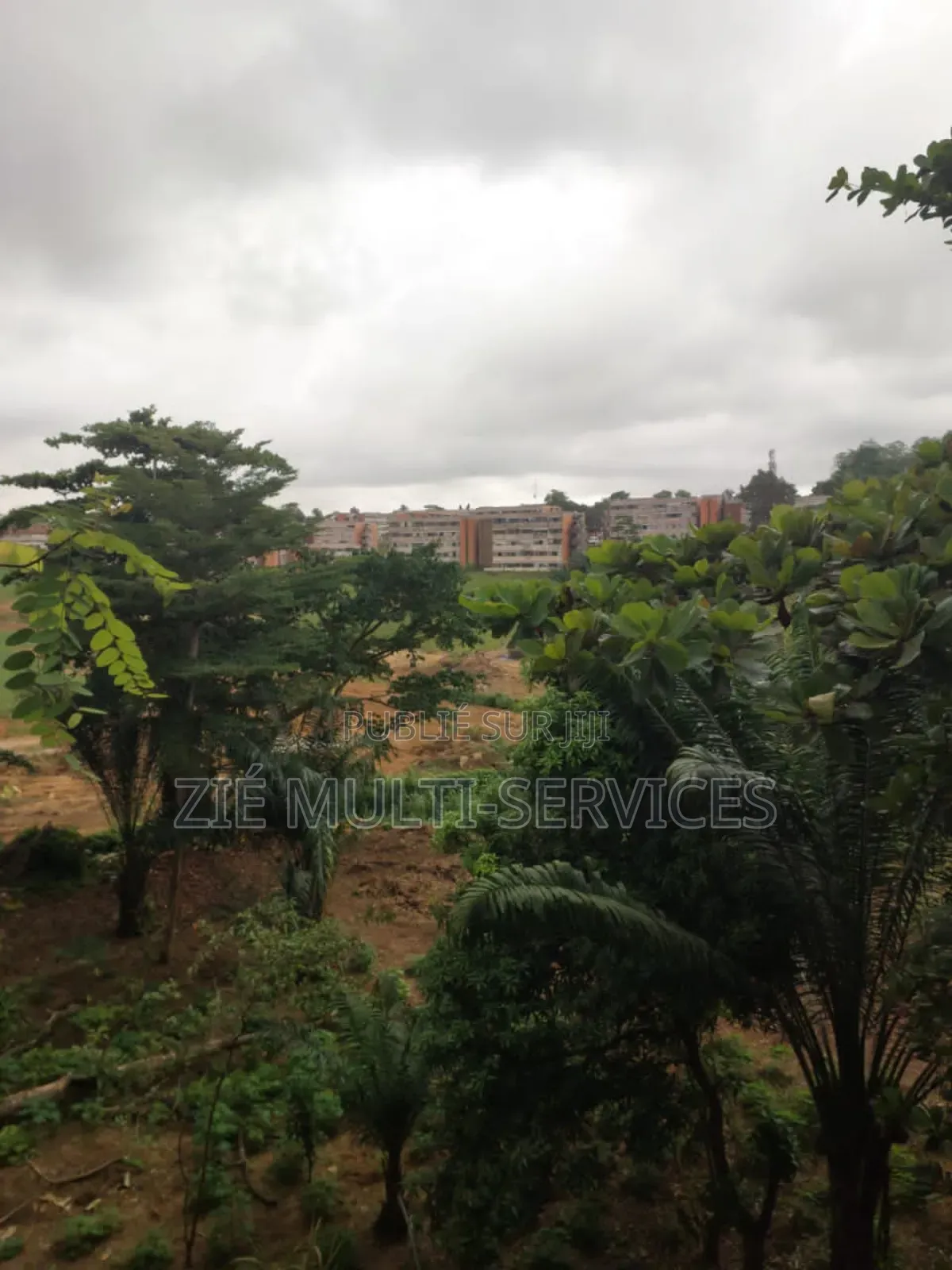 19chbre Duplex dans Zié Multi-Service, Cocody à Vendre