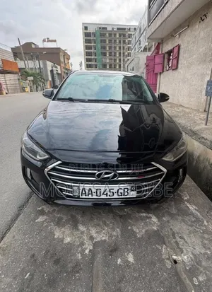 Hyundai Elantra 2018 Argenté