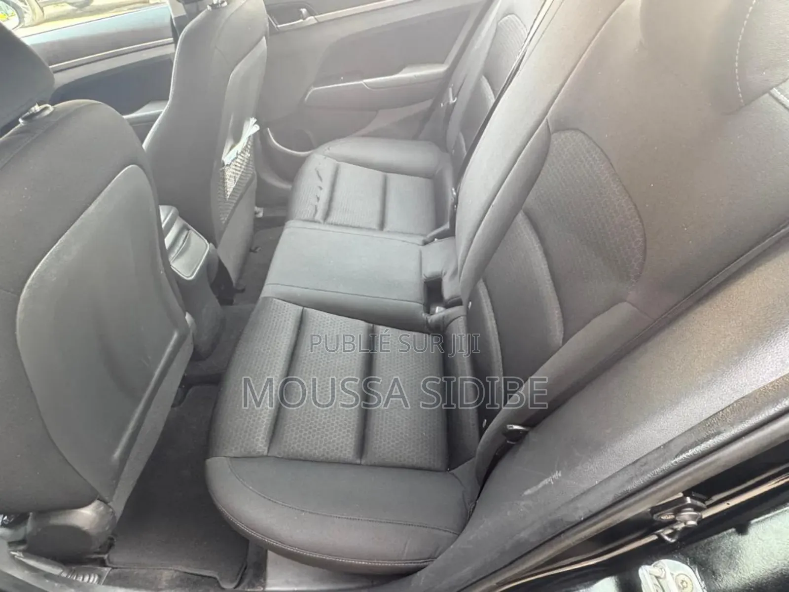 Hyundai Elantra 2018 Argenté