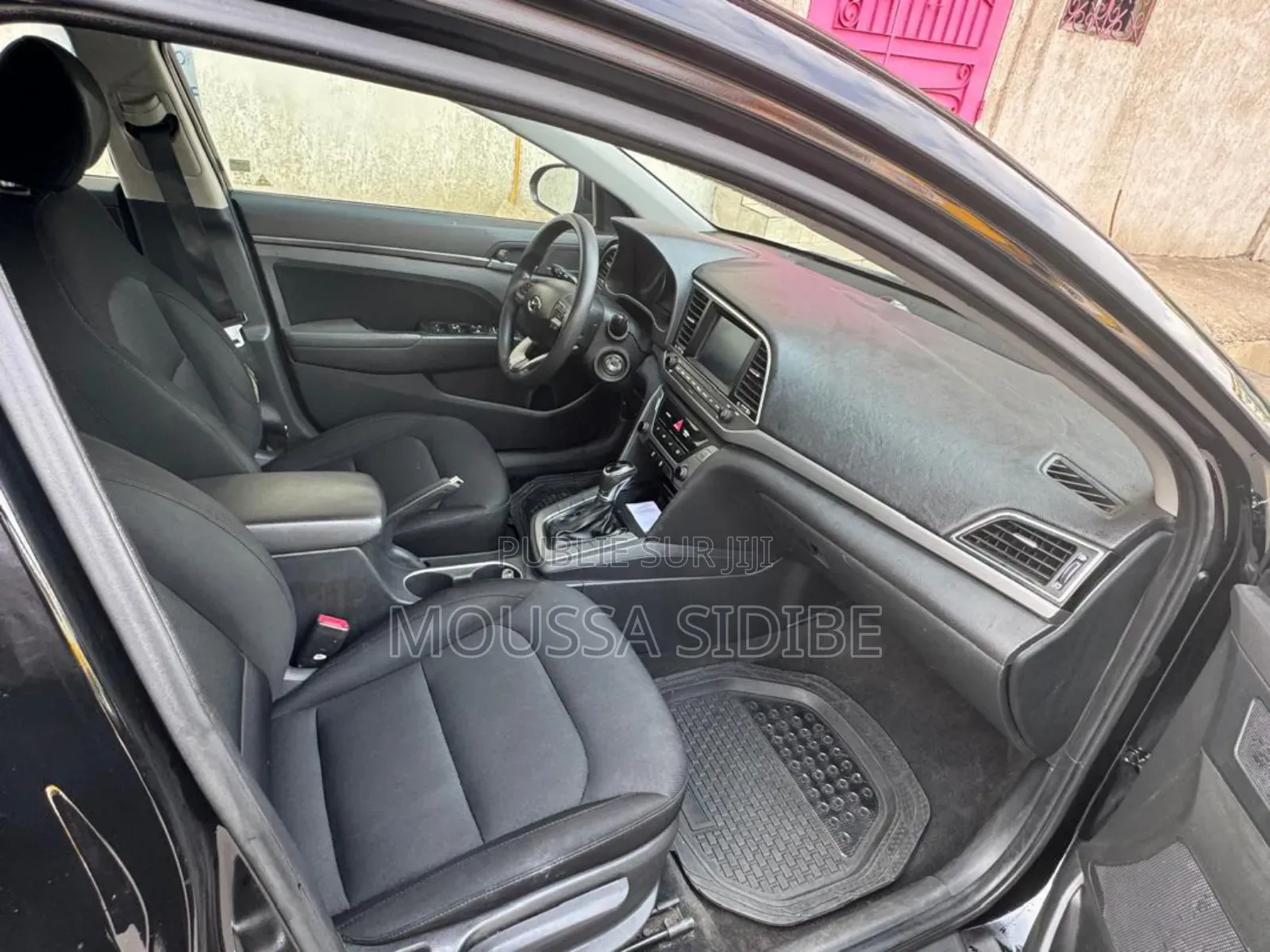 Hyundai Elantra 2018 Argenté