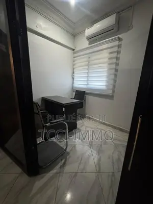 Espace De Coworking en Location À Riviera Abatta