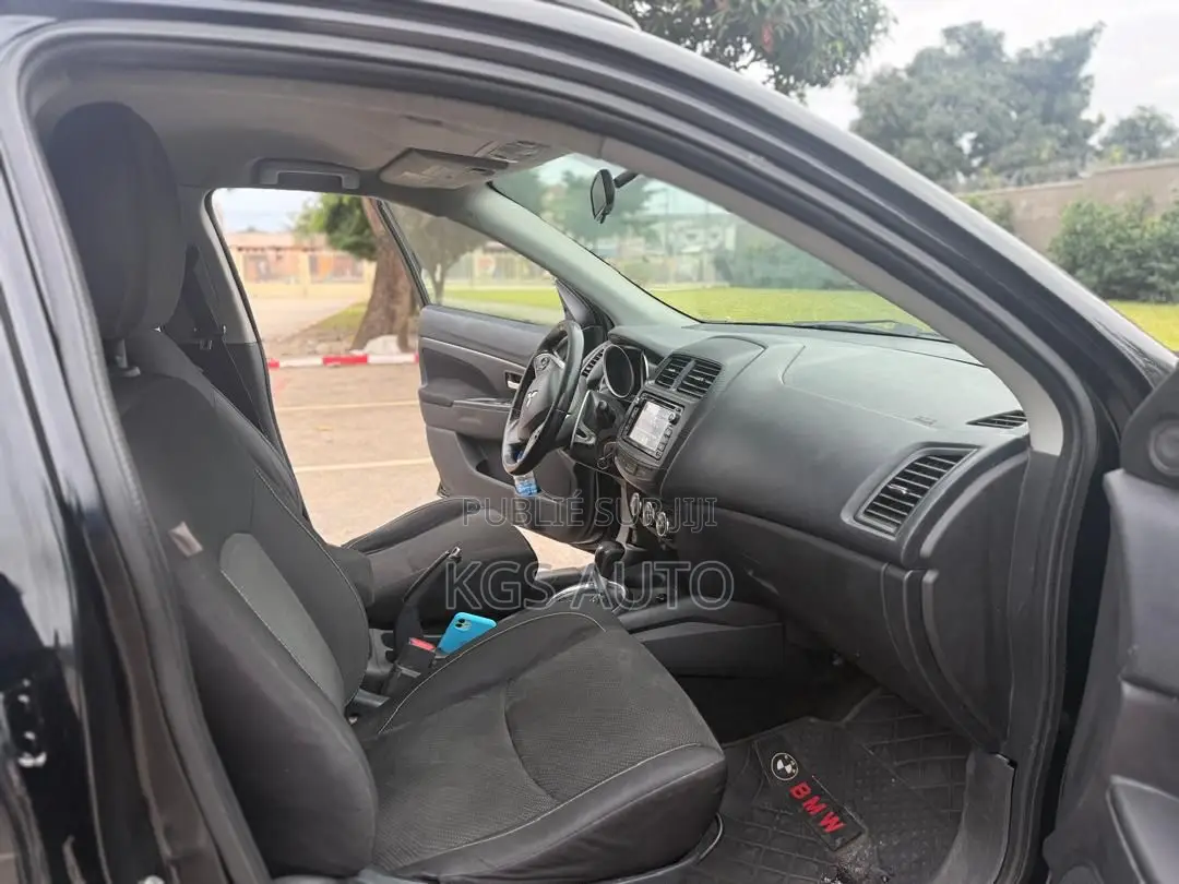 Mitsubishi RVR 2016 Noir Mat