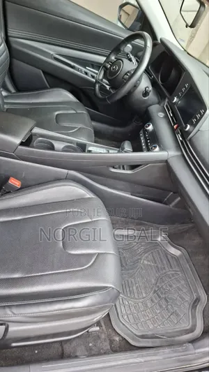 New Hyundai Elantra Limited 2022 Black