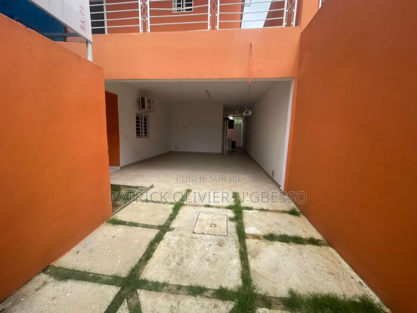 5chbre Villa dans Phoenix Tc Immo, Cocody à Louer