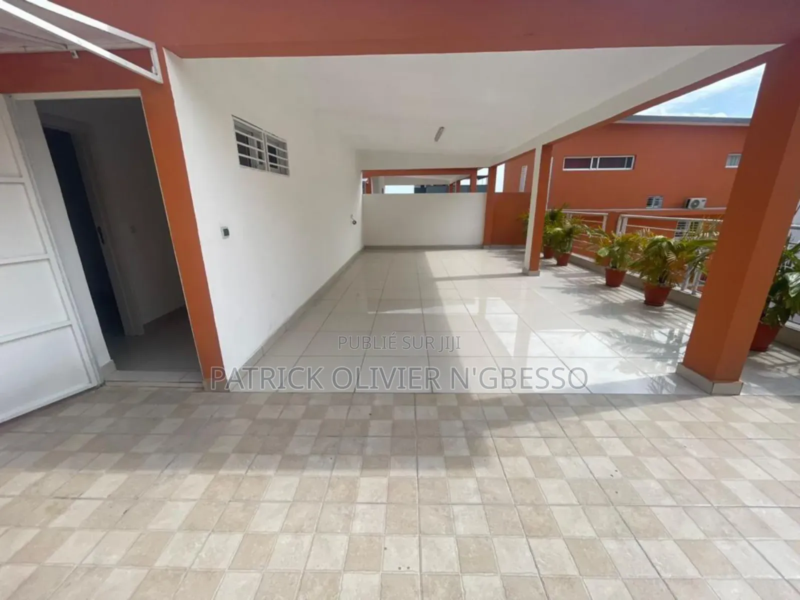 5chbre Villa dans Phoenix Tc Immo, Cocody à Louer