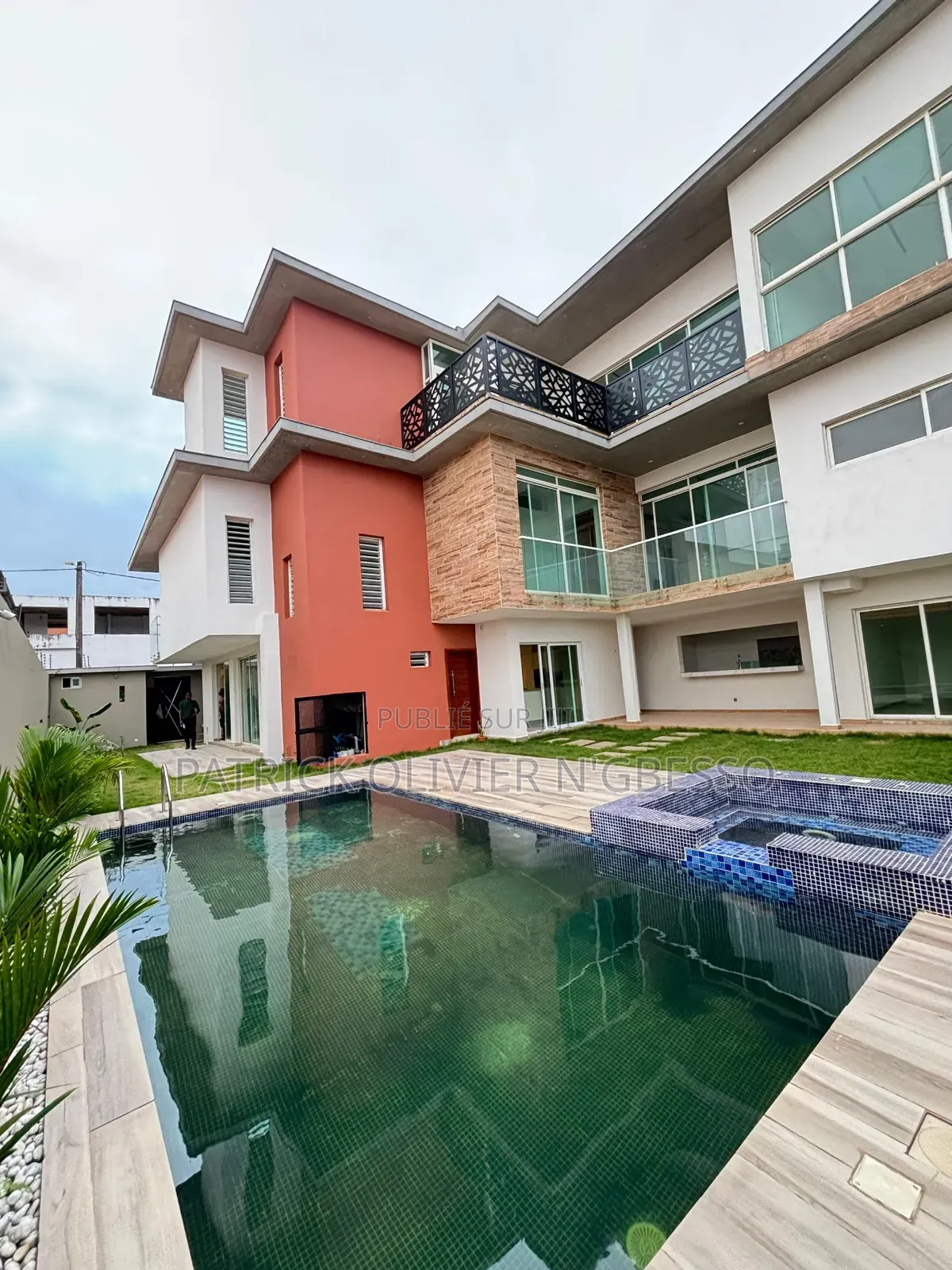 4chbre Villa dans Phoenix Tc Immo, Cocody à Louer