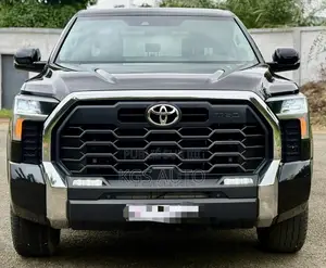 Photo - Toyota Tundra SR5 Double Cab 6.5' Bed 2024 Black