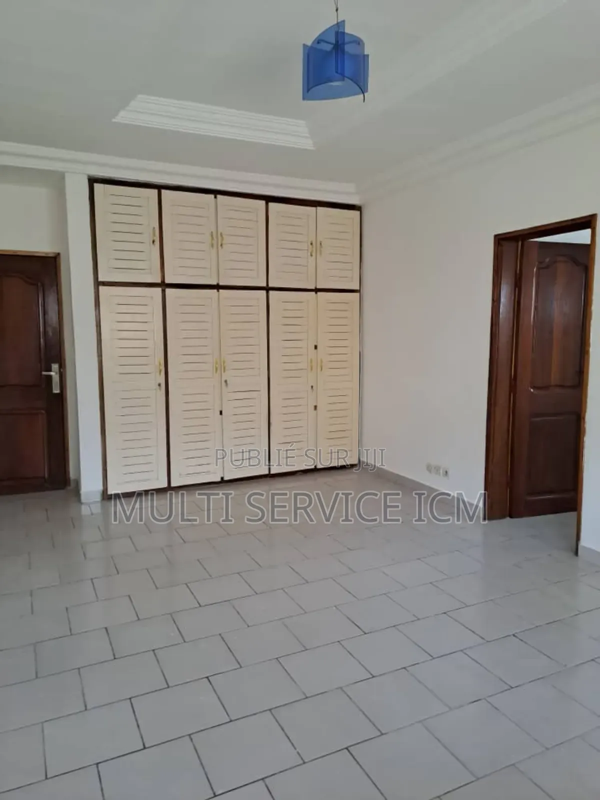 5chbre Duplex dans Ismaël Coulibaly, Cocody à Louer