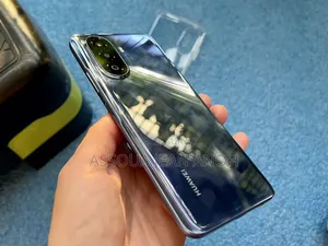 New Huawei Nova 64 GB Blue