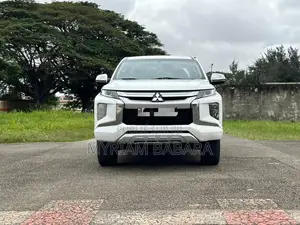 Photo - Mitsubishi L200 2020 Blanc