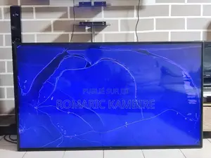 Lg Smart Tv Led 65uk64 De 65 Pouces Avec Écran Fissuré