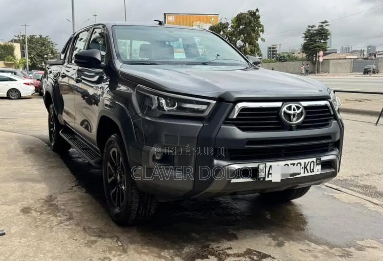 New Toyota Hilux 2025 Black