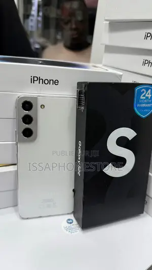 Photo - New Samsung Galaxy S22 5G 256 GB